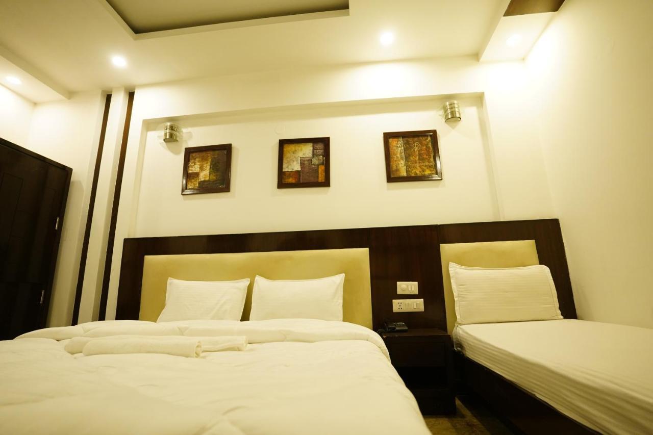 Hotel Sehej Inn 뉴델리 외부 사진